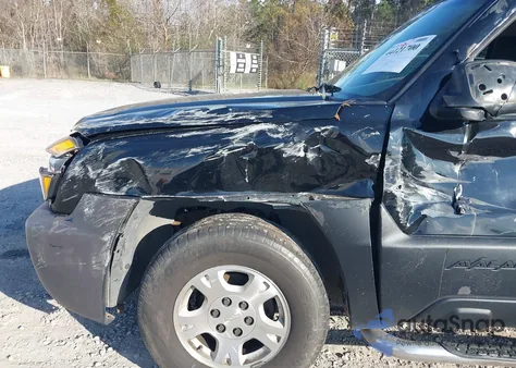 2003 Chevrolet Avalanche 1500 from USA, damaged, VIN 3GNEC13T23G150062